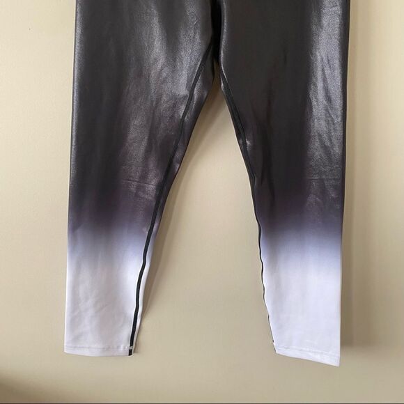 ZYIA-METALLIC Liquid Ombré High Rise Leggings (Size:12) - Picture 7 of 10
